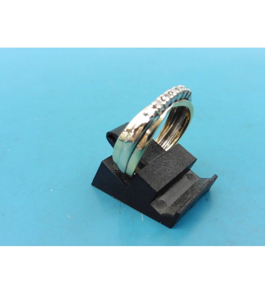Gouden damesring met briljant