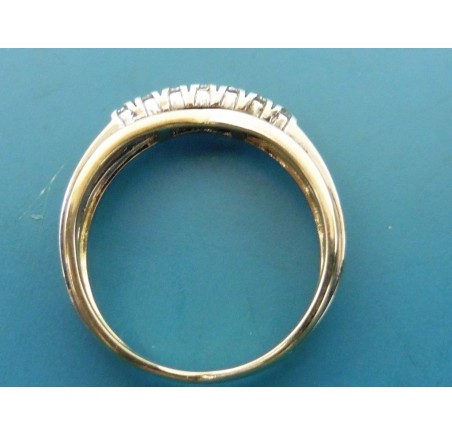 Gouden damesring met briljant