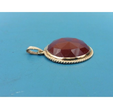 Gouden hanger carneool