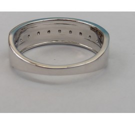 Wit gouden damesring met briljant