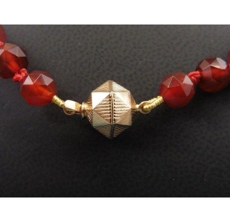 Carneolen collier met gouden slot