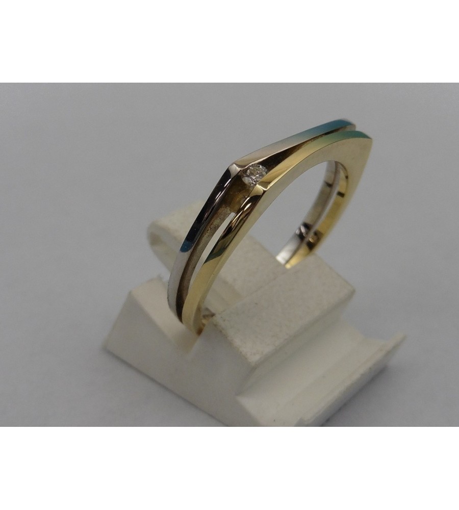 Gouden damesring met briljant