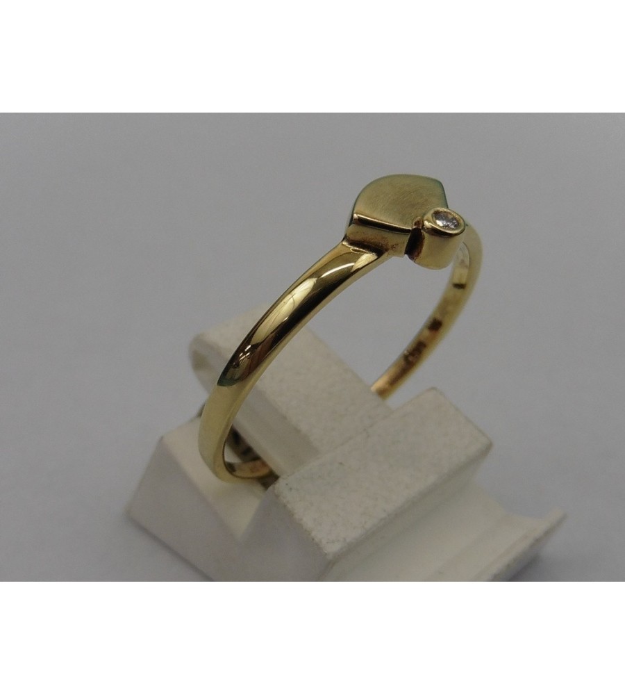 Gouden damesring met briljant