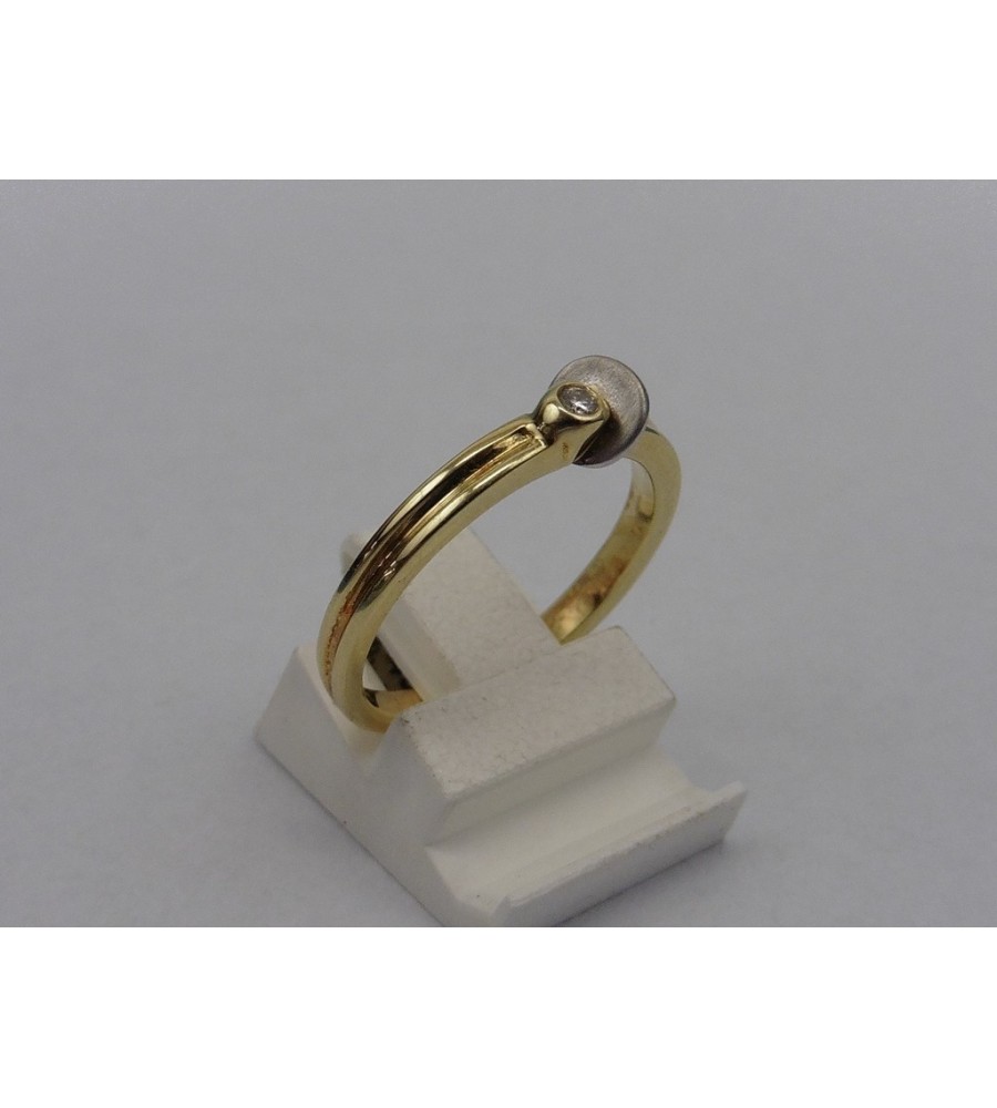Gouden damesring met briljant