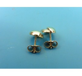 Gouden oorknopjes hartjes