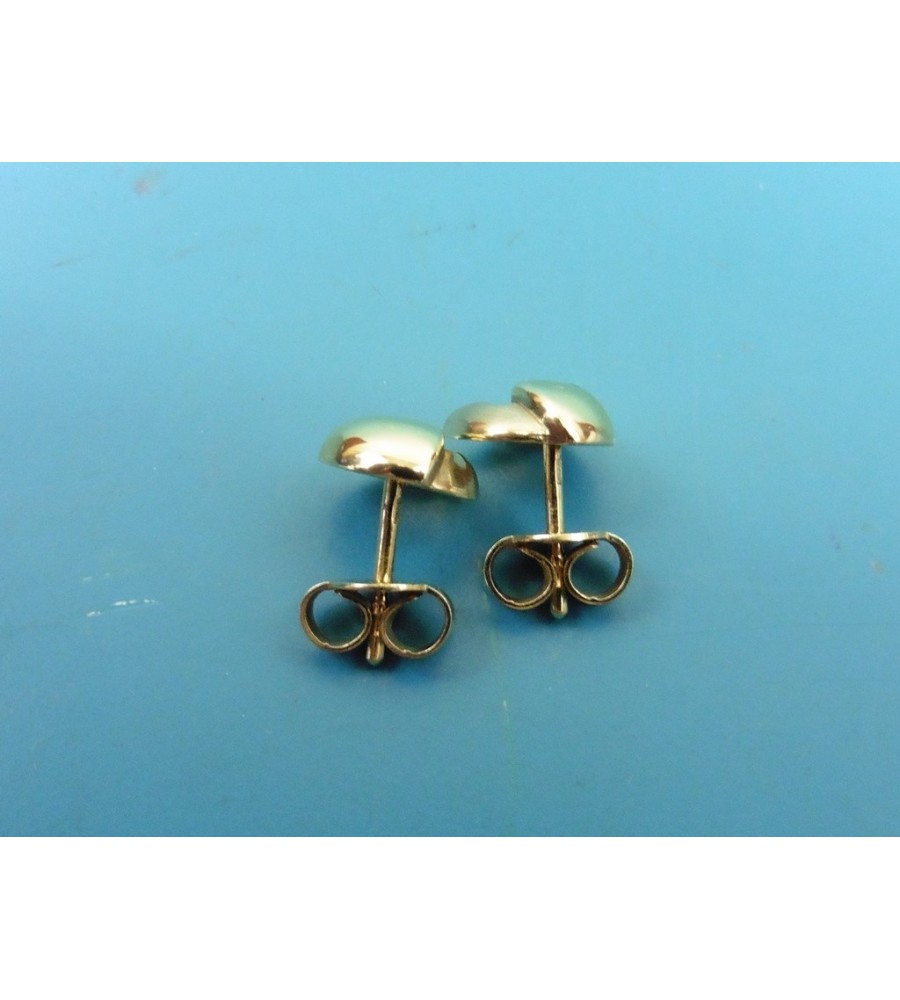 Gouden oorknopjes hartjes