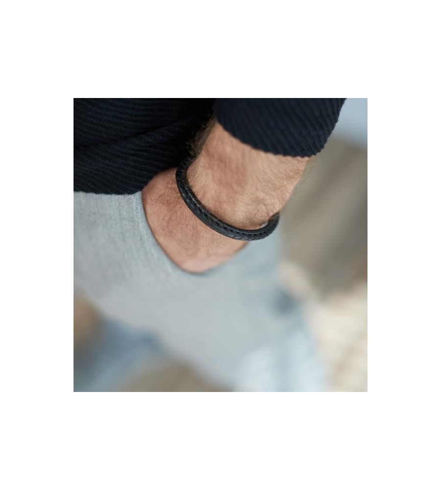 Silk leren armband met zilveren sluiting 171BLK Silk leren armband met zilveren sluiting 171BLK