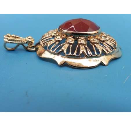 Gouden hanger met carneool