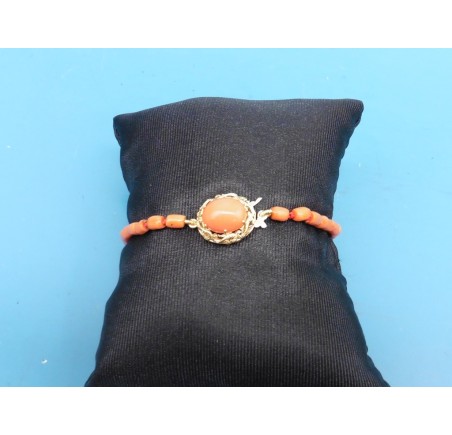 Bloedkoralen armband met gouden slot