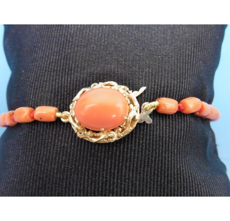Bloedkoralen armband met gouden slot