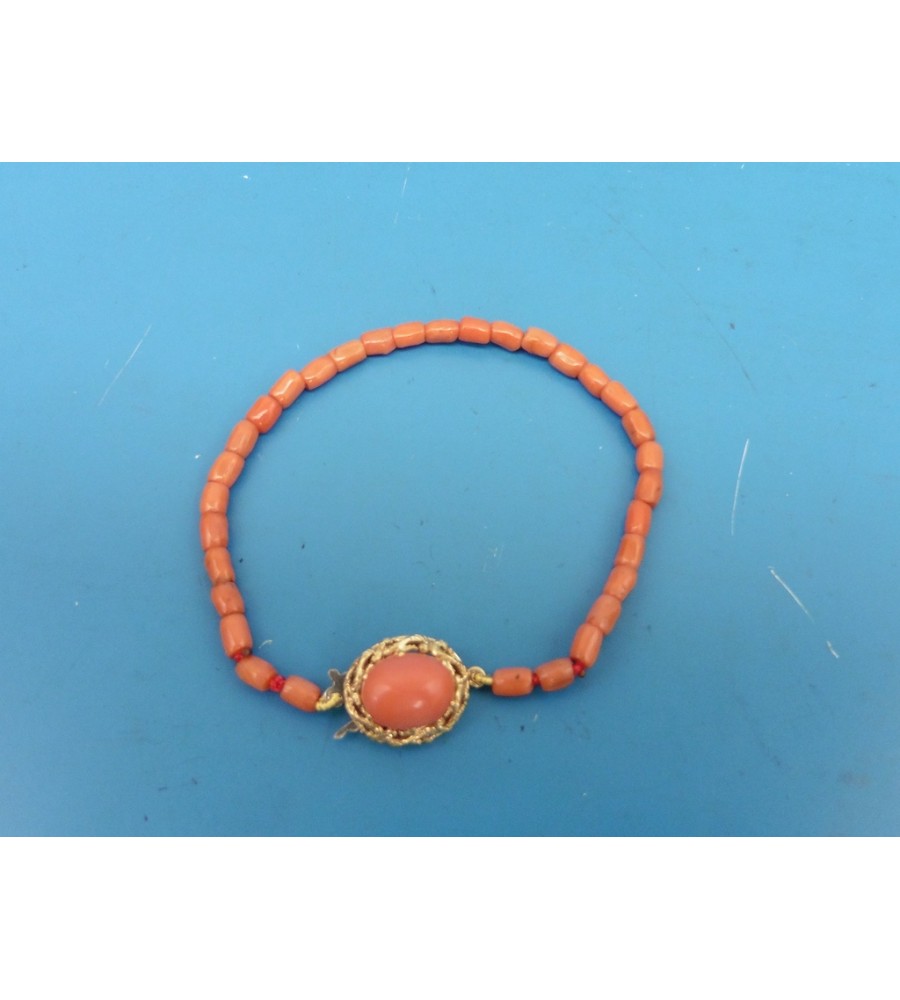 Bloedkoralen armband met gouden slot