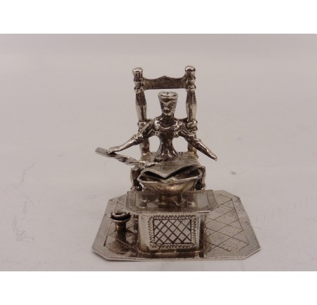 Zilveren miniatuur Wafelmaakster