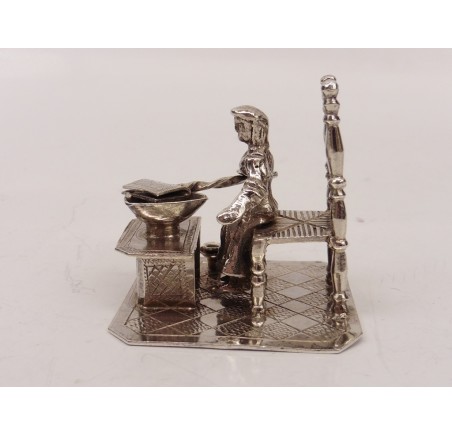 Zilveren miniatuur Wafelmaakster