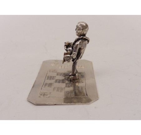 Zilveren miniatuur Man met handorgel