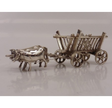 Zilveren miniatuur Hooiwagen met 2 ossen