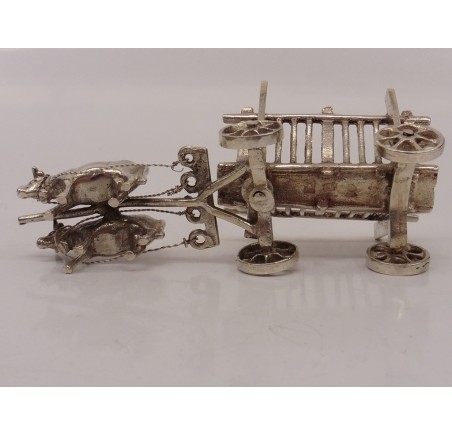 Zilveren miniatuur Hooiwagen met 2 ossen