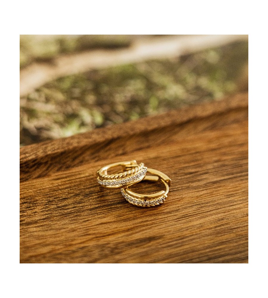 Gouden creolen met zirkonia