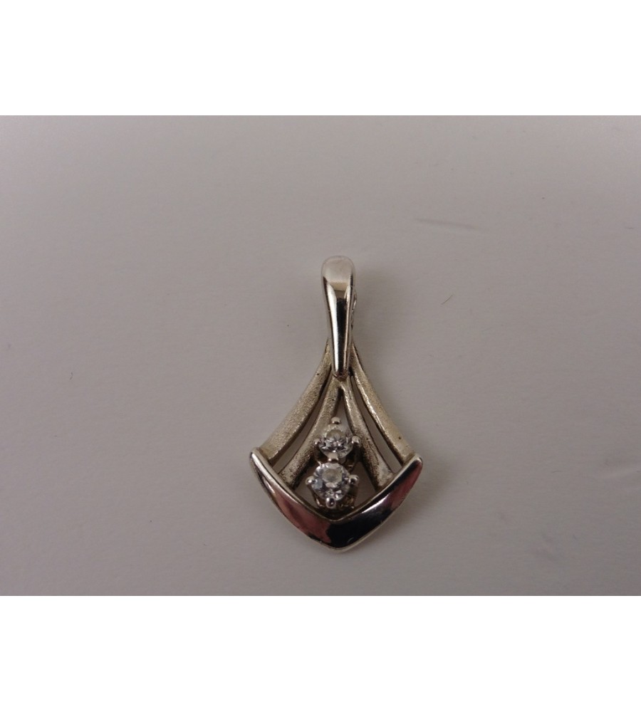 Zilveren hanger met zirkonia