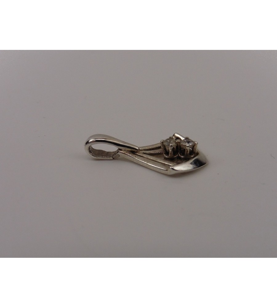 Zilveren hanger met zirkonia