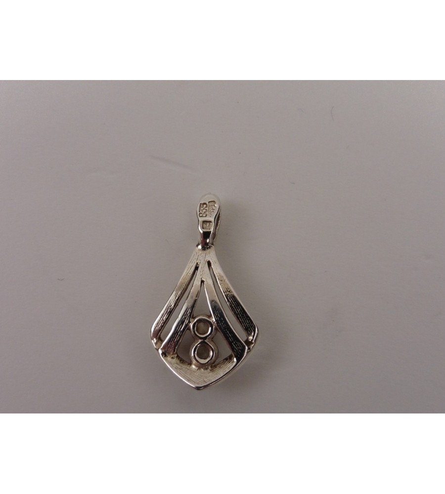 Zilveren hanger met zirkonia