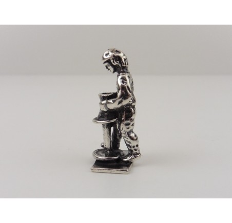 Zilveren miniatuur pottenbakker
