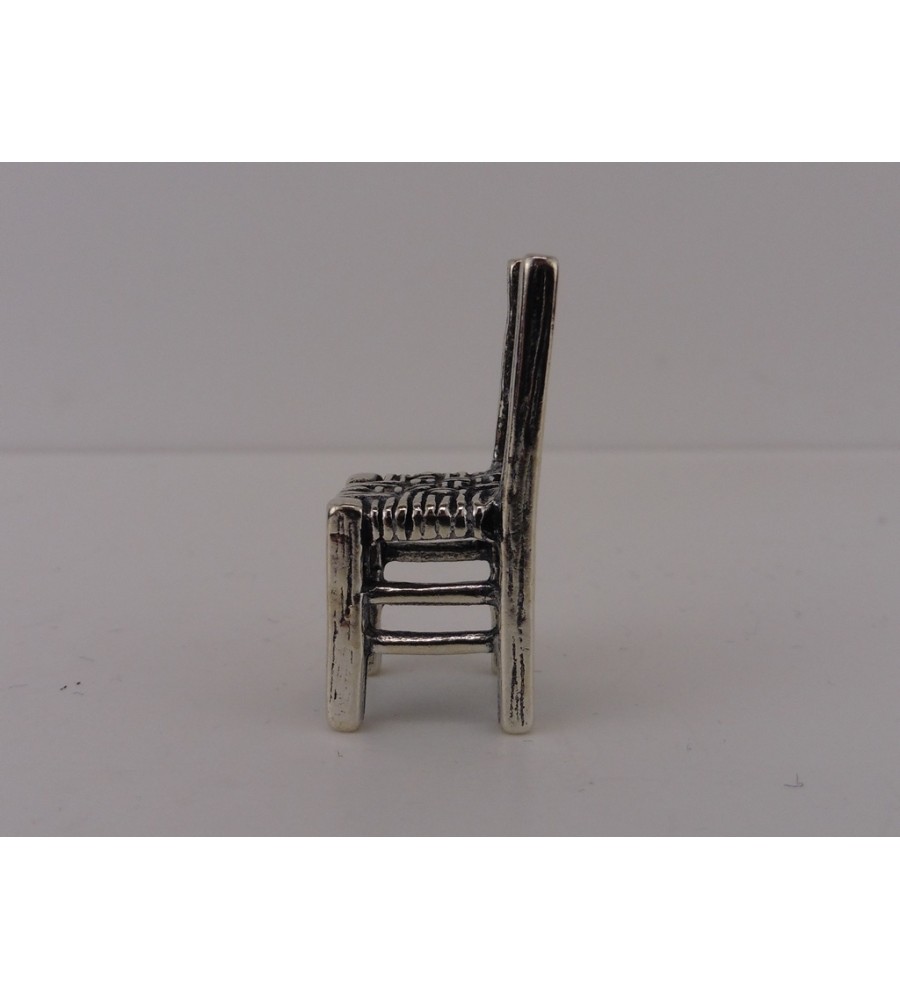 Zilveren miniatuur stoel