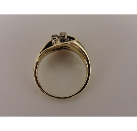 Gouden damesring met briljant