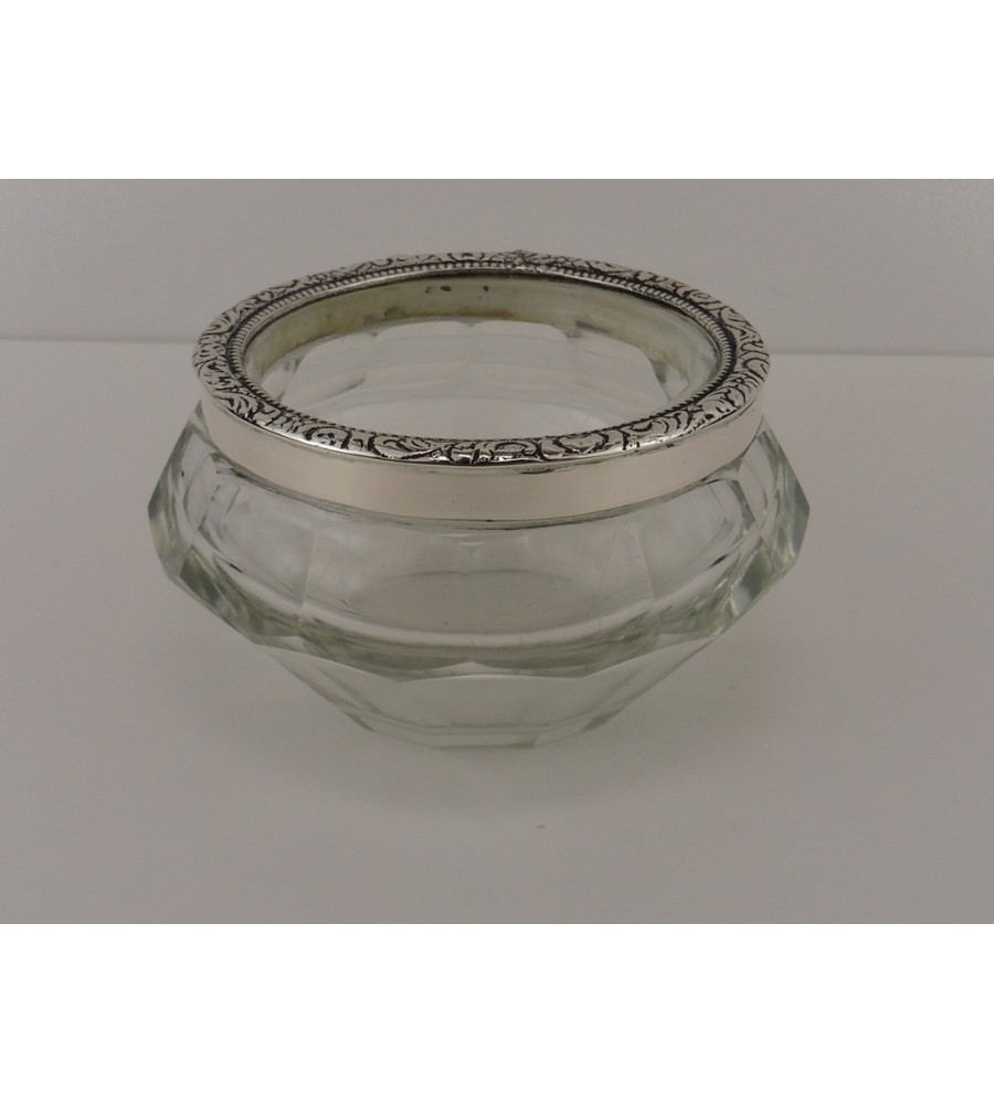 Glazen lekbakje met zilveren rand