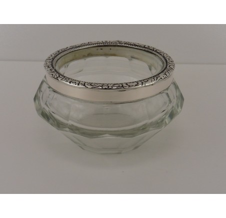 Glazen lekbakje met zilveren rand