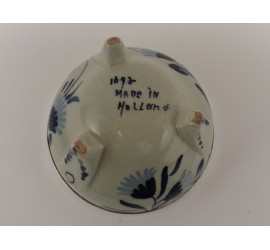 Aardewerken lekbakje met zilveren rand