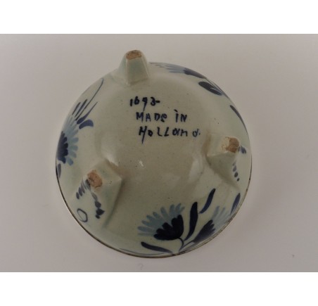 Aardewerken lekbakje met zilveren rand