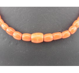 Bloedkoralen collier met gouden slot