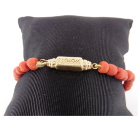 Bloedkoralen armband met gouden slot