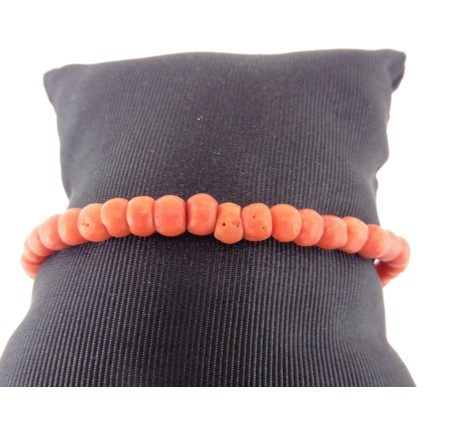 Bloedkoralen armband met gouden slot