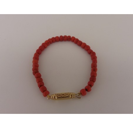 Bloedkoralen armband met gouden slot
