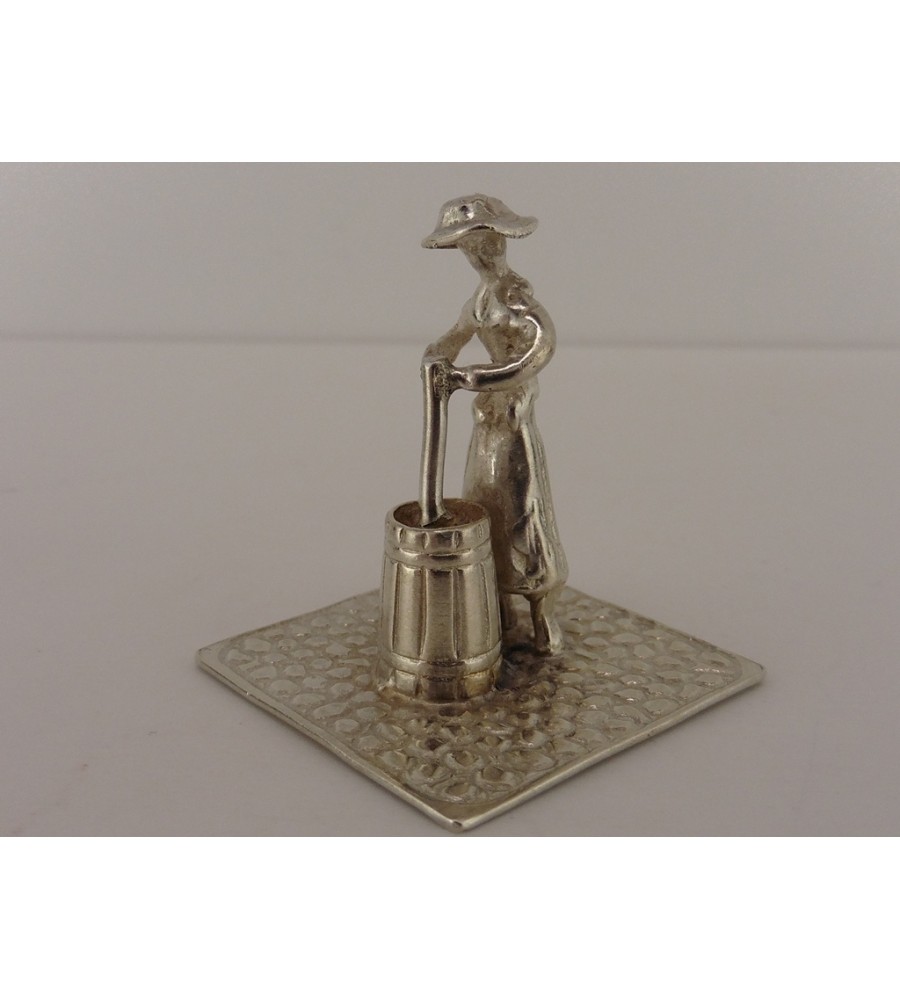Zilveren miniatuur Karnen