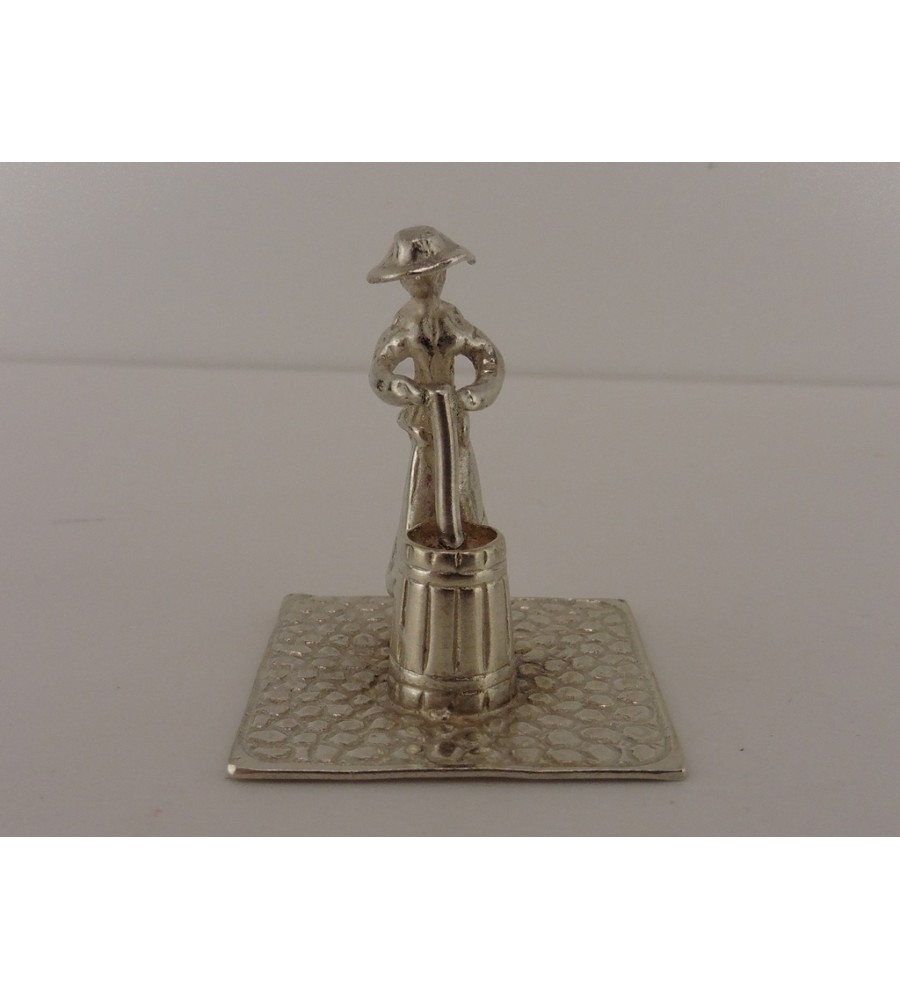 Zilveren miniatuur Karnen