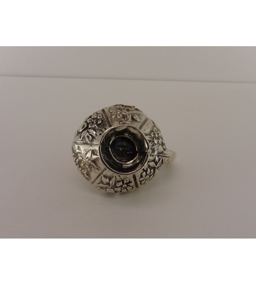 Zilveren miniatuur Theepot