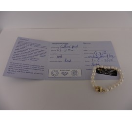 Parelcollier met gouden slot