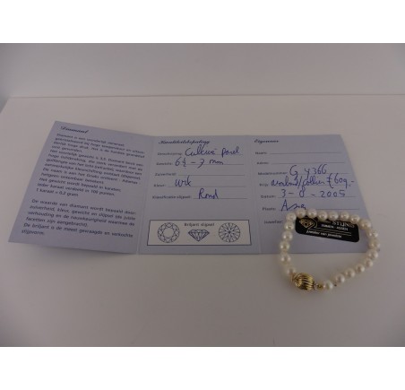 Parelcollier met gouden slot