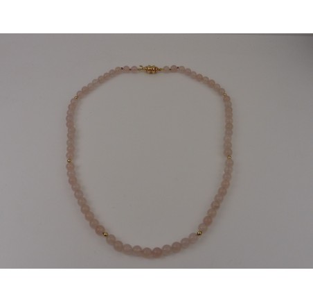 Rozenkwats collier met gouden slot en bolletjes