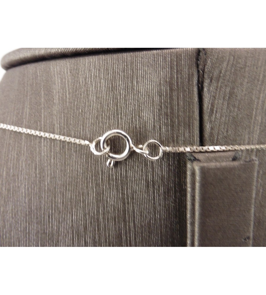 Zilveren collier met bloem hanger