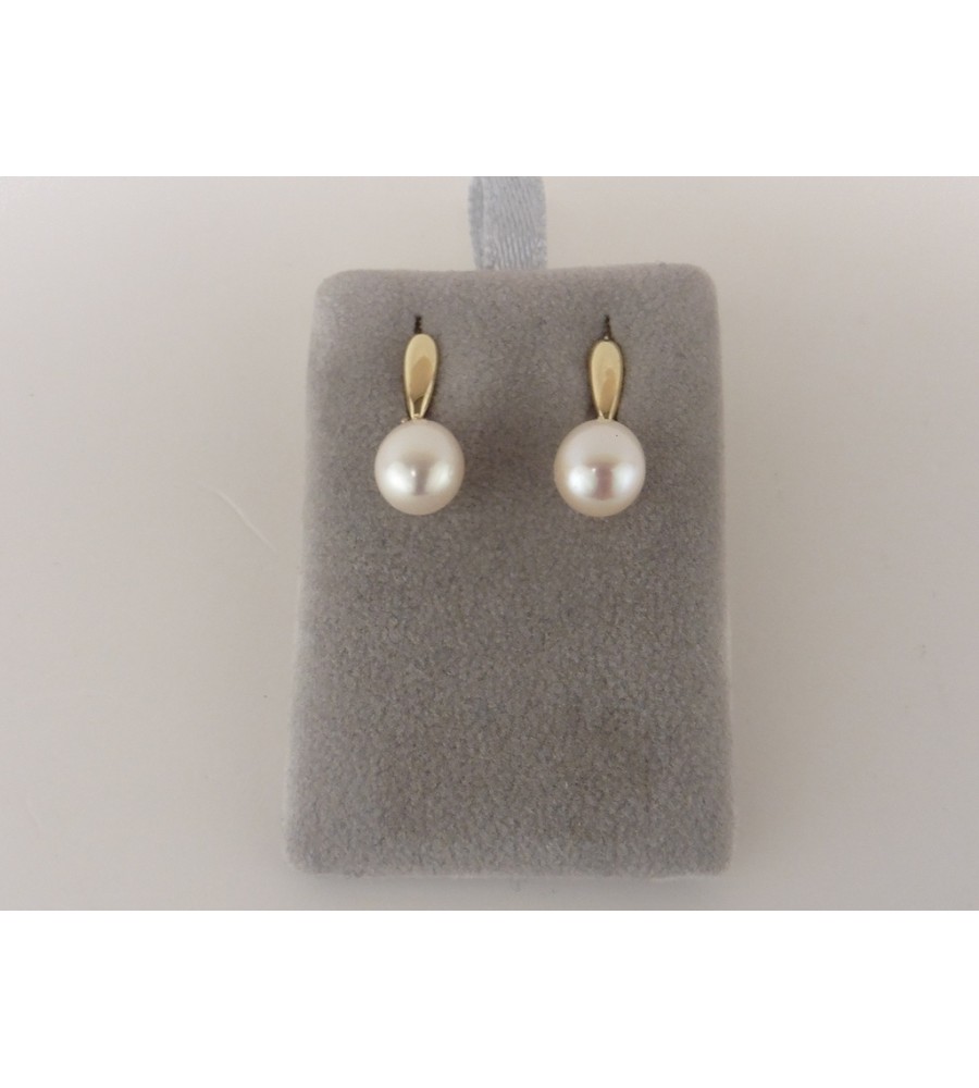 Gouden oorhangers met parel en zirkonia