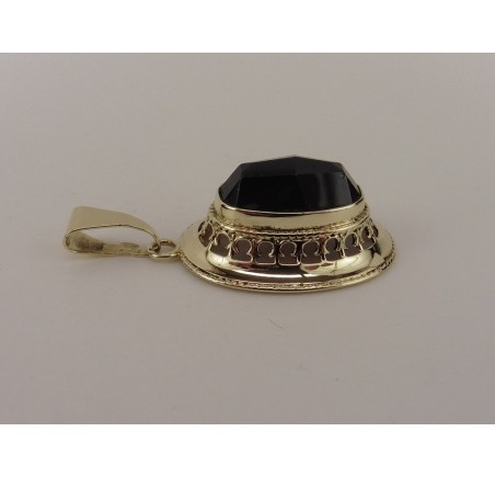 Gouden hanger met granaat