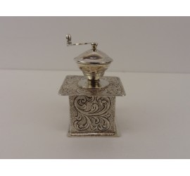 Zilveren miniatuur Koffiemolen