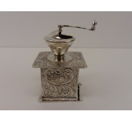 Zilveren miniatuur Koffiemolen
