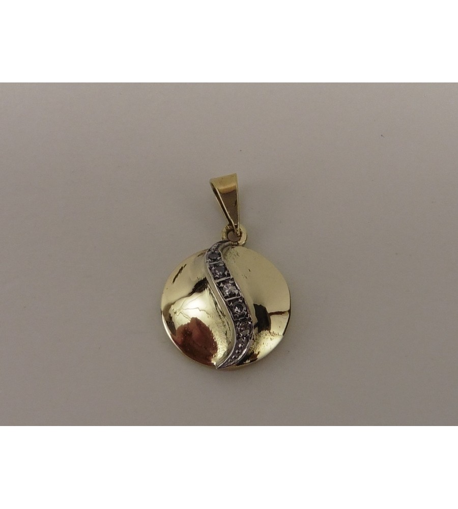 Gouden hanger met diamant