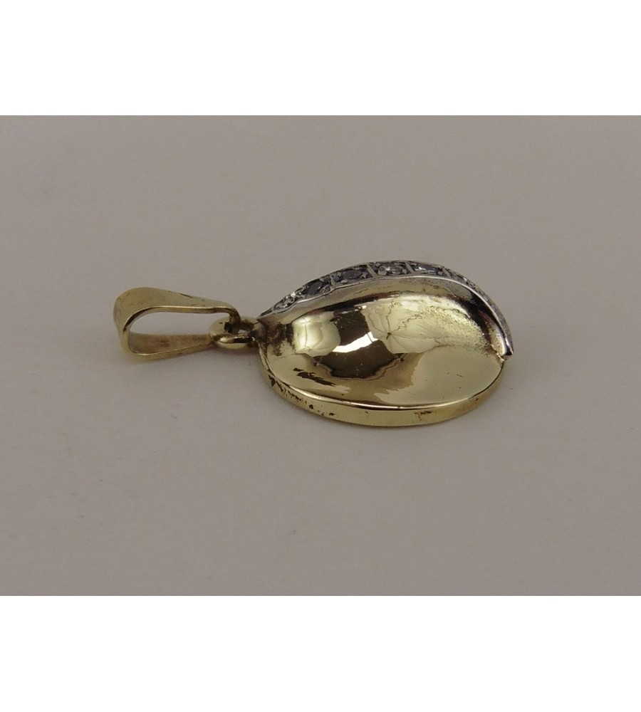 Gouden hanger met diamant