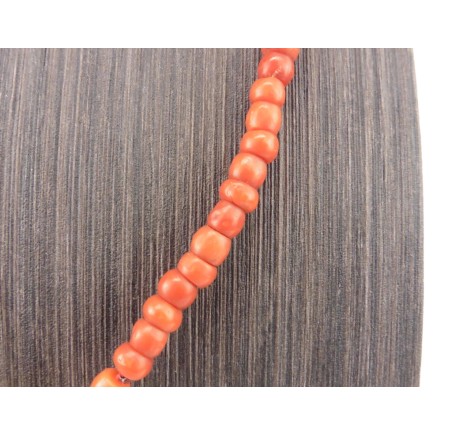 Bloedkoralen collier met gouden slot