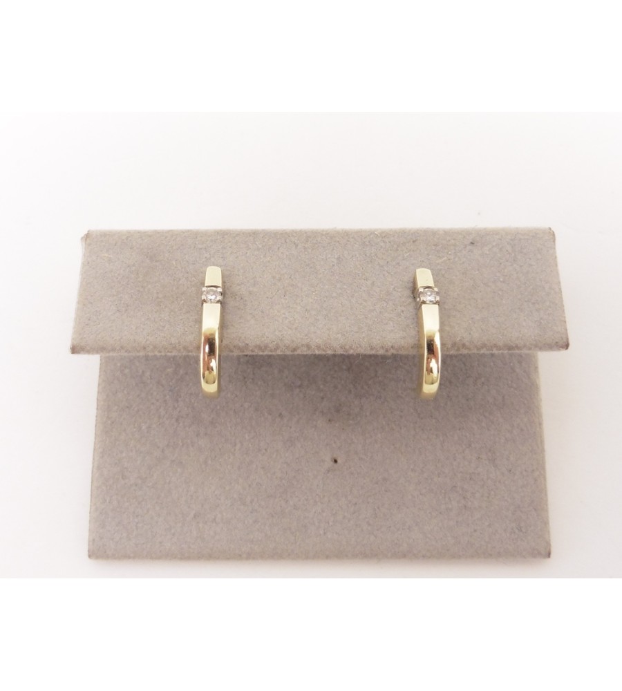 Gouden Diamonde half creolen met briljant